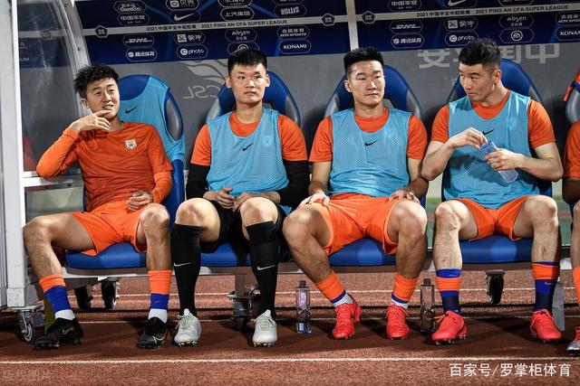 国足对新加坡武磊首发可能性不大 客战将全力以赴争胜